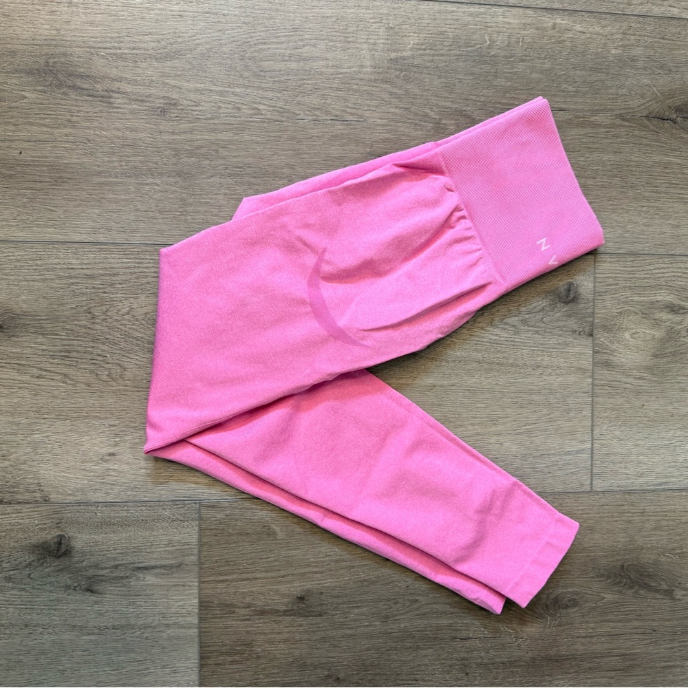 NVGTN Pink Women's Leggings